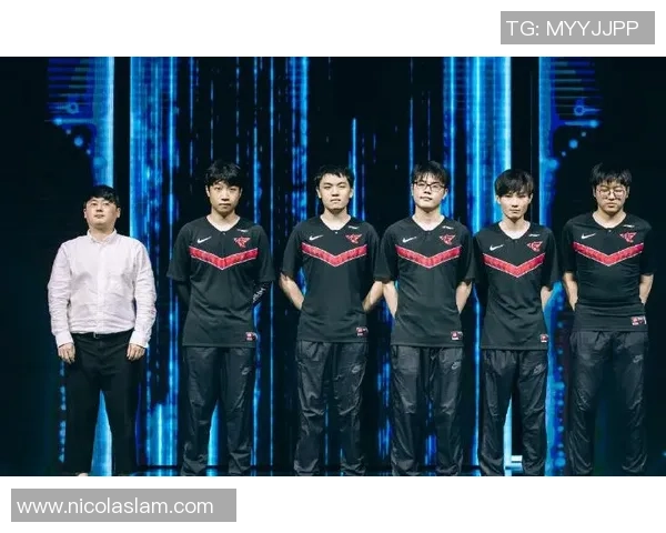 热议英雄联盟V5战队实力蜕变与未来发展趋势分析